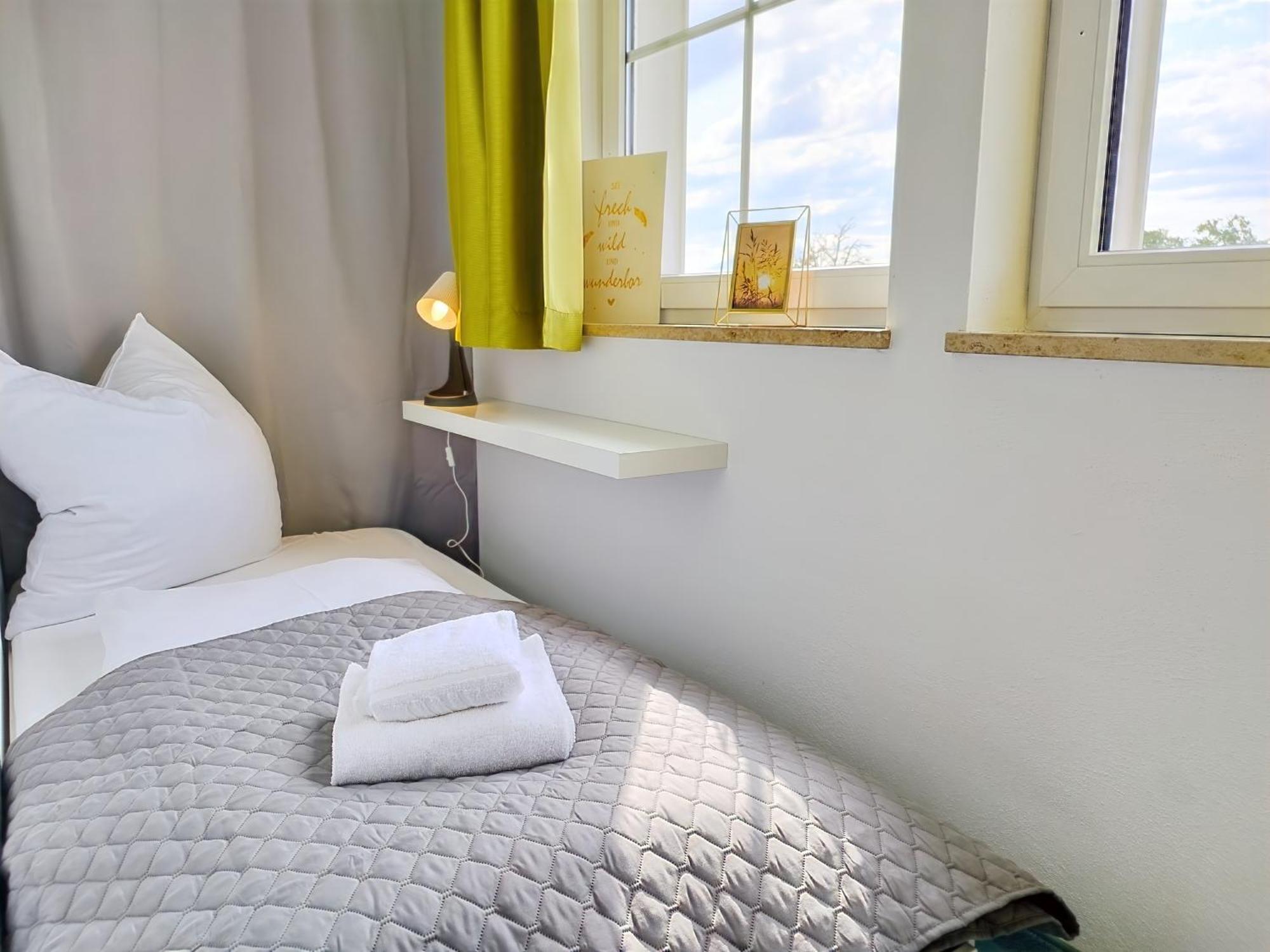 Seeblickapartment Fuer Bis Zu 12, Nuernberg & Schwabach In 30-35 Minuten Zu Erreichen, Sauna, Arbeitsplatz, Dachterrasse & Grill Spalt Exterior foto